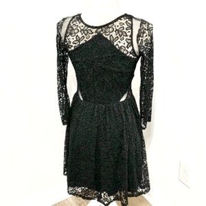 Abercrombie & Fitch Lace Cutout Skater Mini Dress - Jrs L/Womens 6